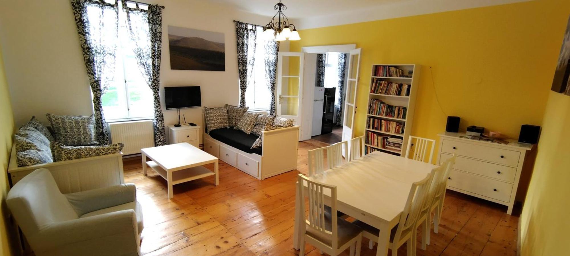 Vinarske Apartmany Зноймо Экстерьер фото